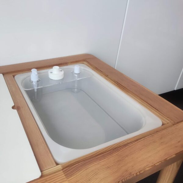 Activiteitenbord 'afwassen' voor de IKEA TROFAST bak